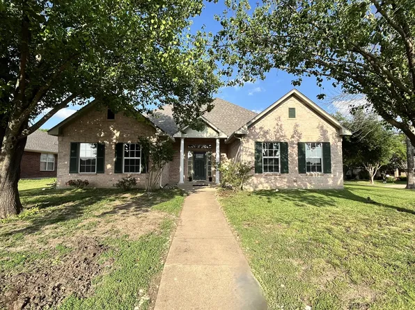 2700 Boyd St, Ennis, TX 75119
