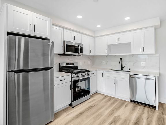 5th image of 5400 Carpenter Ave #0B-1Ba-438Sqft