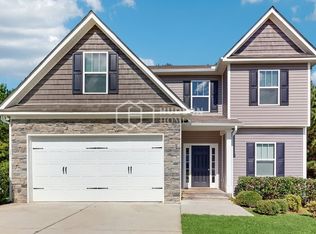 686 Fieldcrest Dr, Dallas, GA 30132