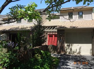 32 Knox Ct, Chesterbrook, PA 19087