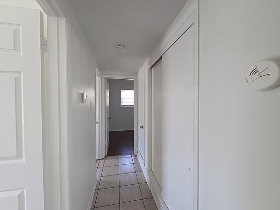 3rd image of 4638 Appleville St