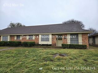 6702 May Dr, Waco, TX 76710
