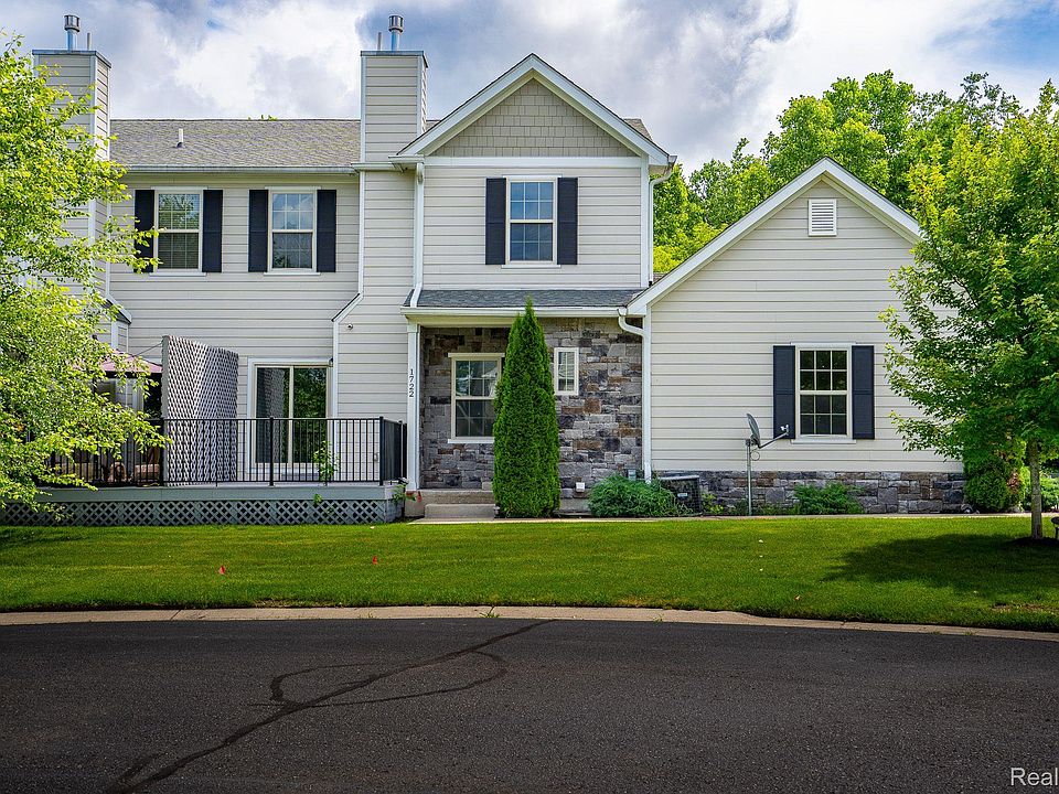 1st image of 1722 Barrington #71