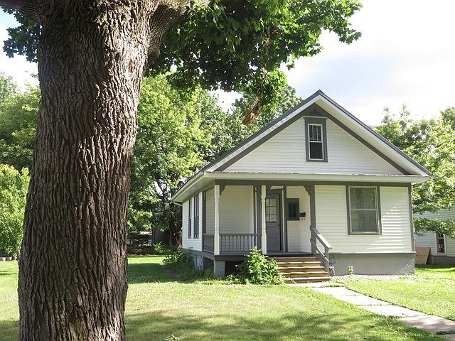 1st image of 410 W Putnam St