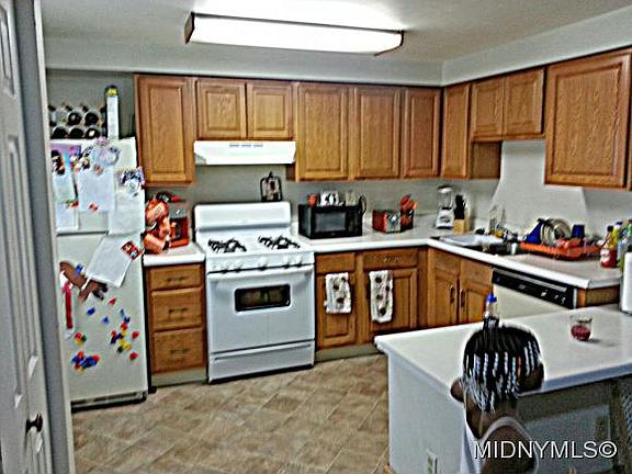 5th image of 1020 West St