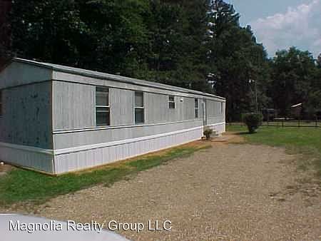 2nd image of 490 Jeane Chapel Rd