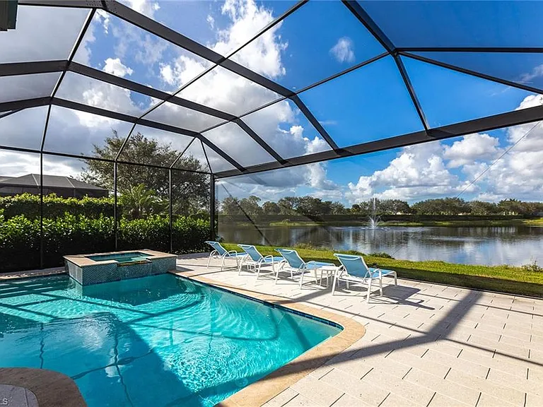 7863 Valencia Ct — Photo 45
