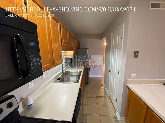 3rd image of 706A Glendale Dr