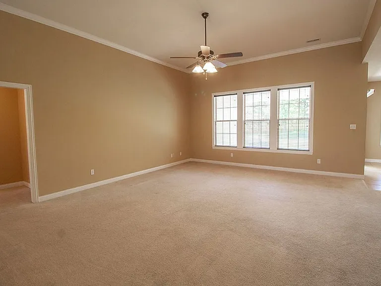 5305 Chamois Dr — Photo 3