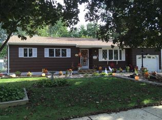 8 Minnesota Dr, Jackson, NJ 08527
