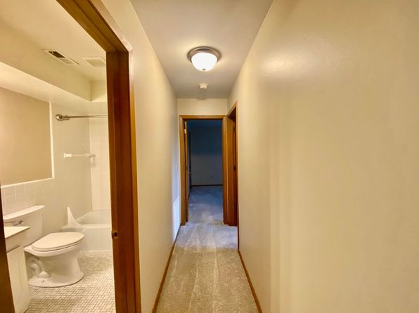 1966 Burton St SE APT 33