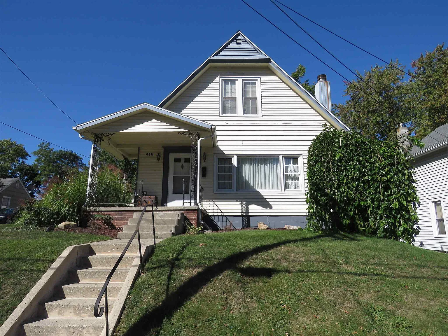 418 Garden St photo 1