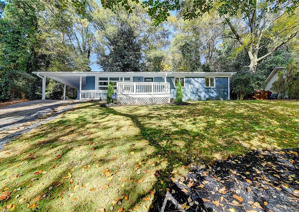 1st image of 866 Armand Ct NE