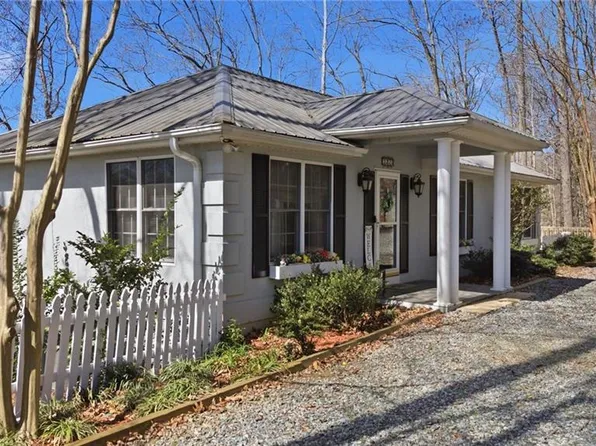 3920 Old Mountain Rd, Lexington, NC 27292
