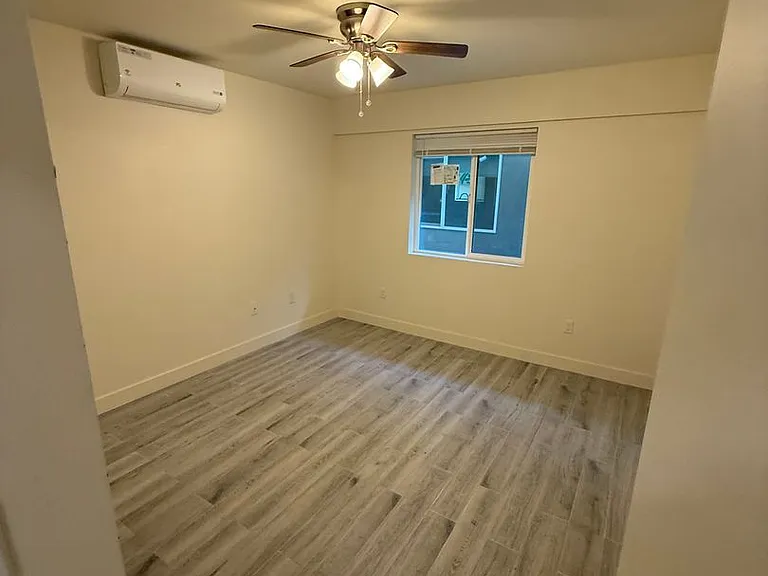1023 S Osage Ave — Photo 2