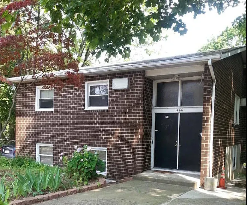 1466 Richmond Rd #2