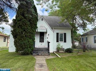 2524 3rd Ave E, Hibbing, MN 55746