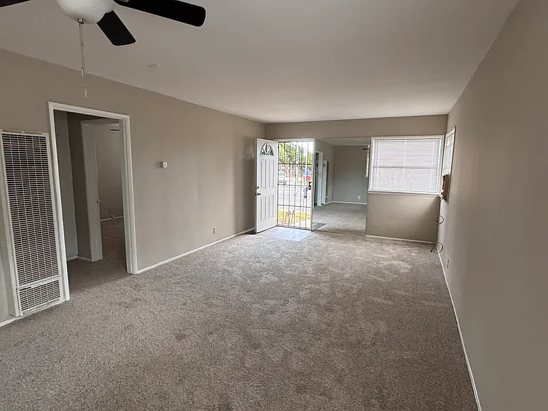 Living room & dining area