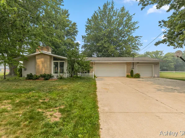 4789 Pleasant Rd, Hamilton, MI 49419