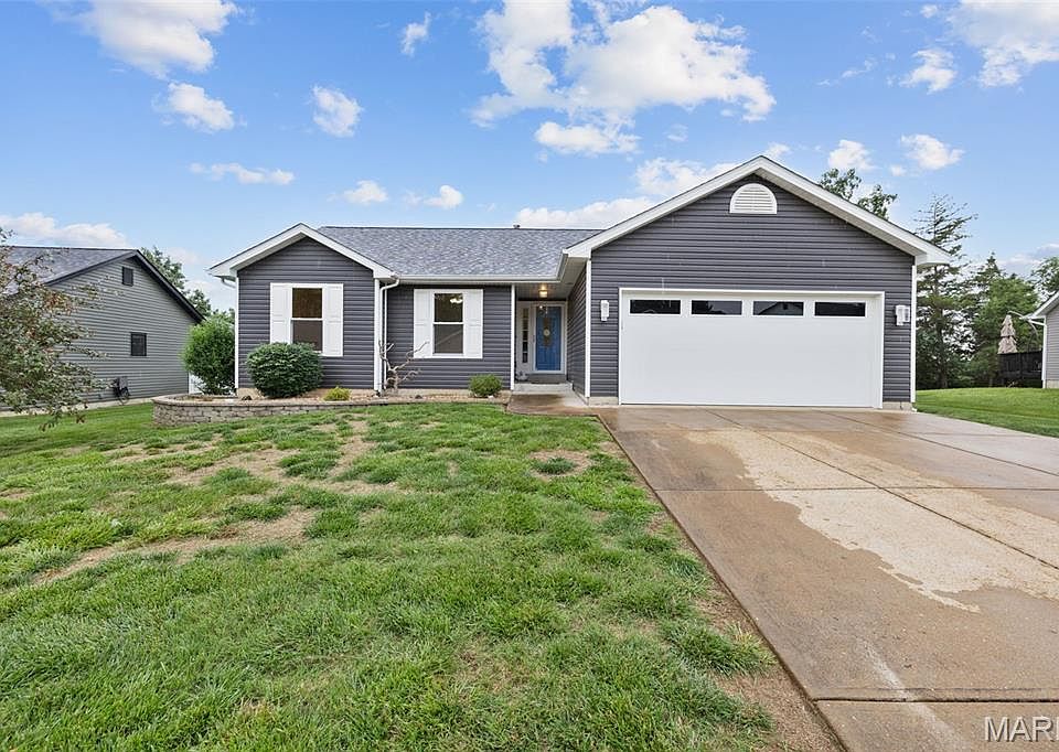 1st image of 2330 Garden Ln