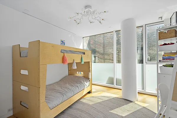 Rented by Compass | media 24