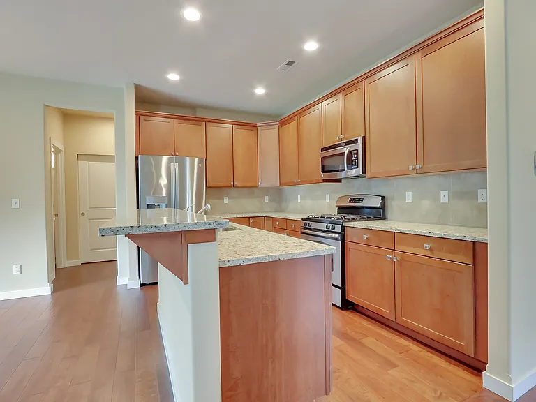 1418 34th St SE — Photo 11