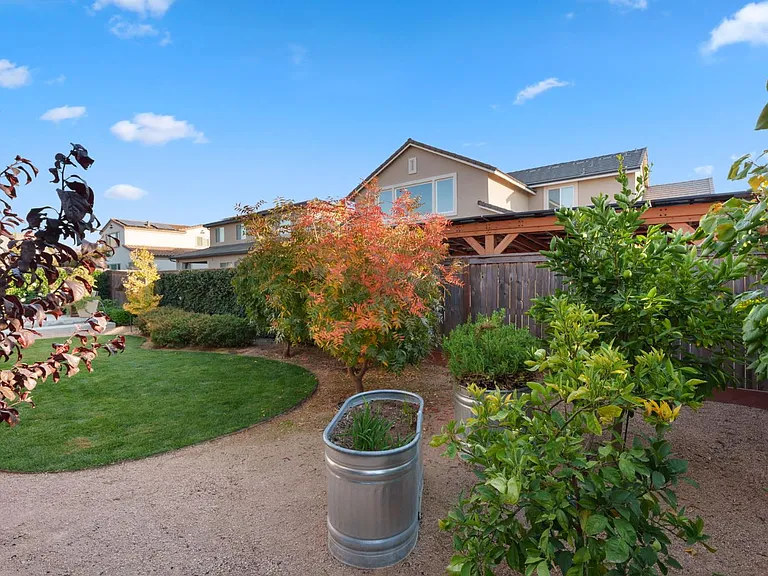 822 Overstone Ave — Photo 37