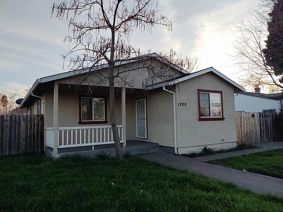 2nd image of 1208 Grand Ave