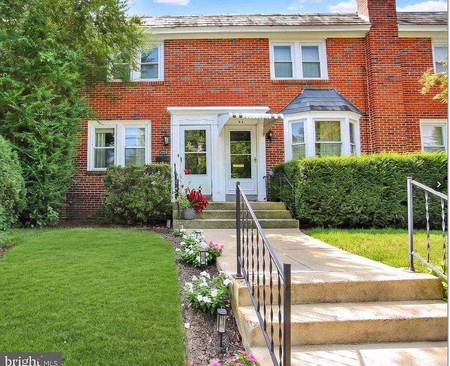 1st image of 510 Fairview Ave