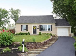 38 Liberty Cir, Coopersburg, PA