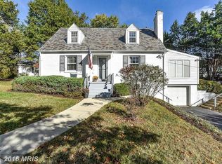 35 Thomas Dr, Silver Spring, MD 20904