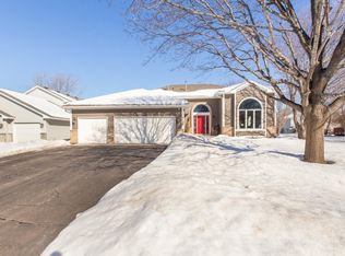 9028 Dunbar Knoll Ct, Minneapolis, MN 55443