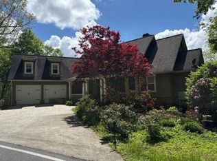 122 Snowshoe Ln, Dillard, GA 30537