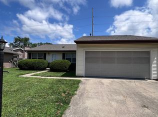 2320 Osage Dr, Champaign, IL 61821