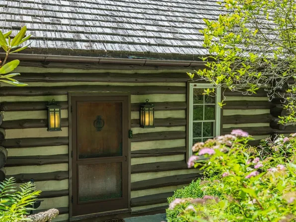 150 Cullasaja Drive, Highlands, NC 28741