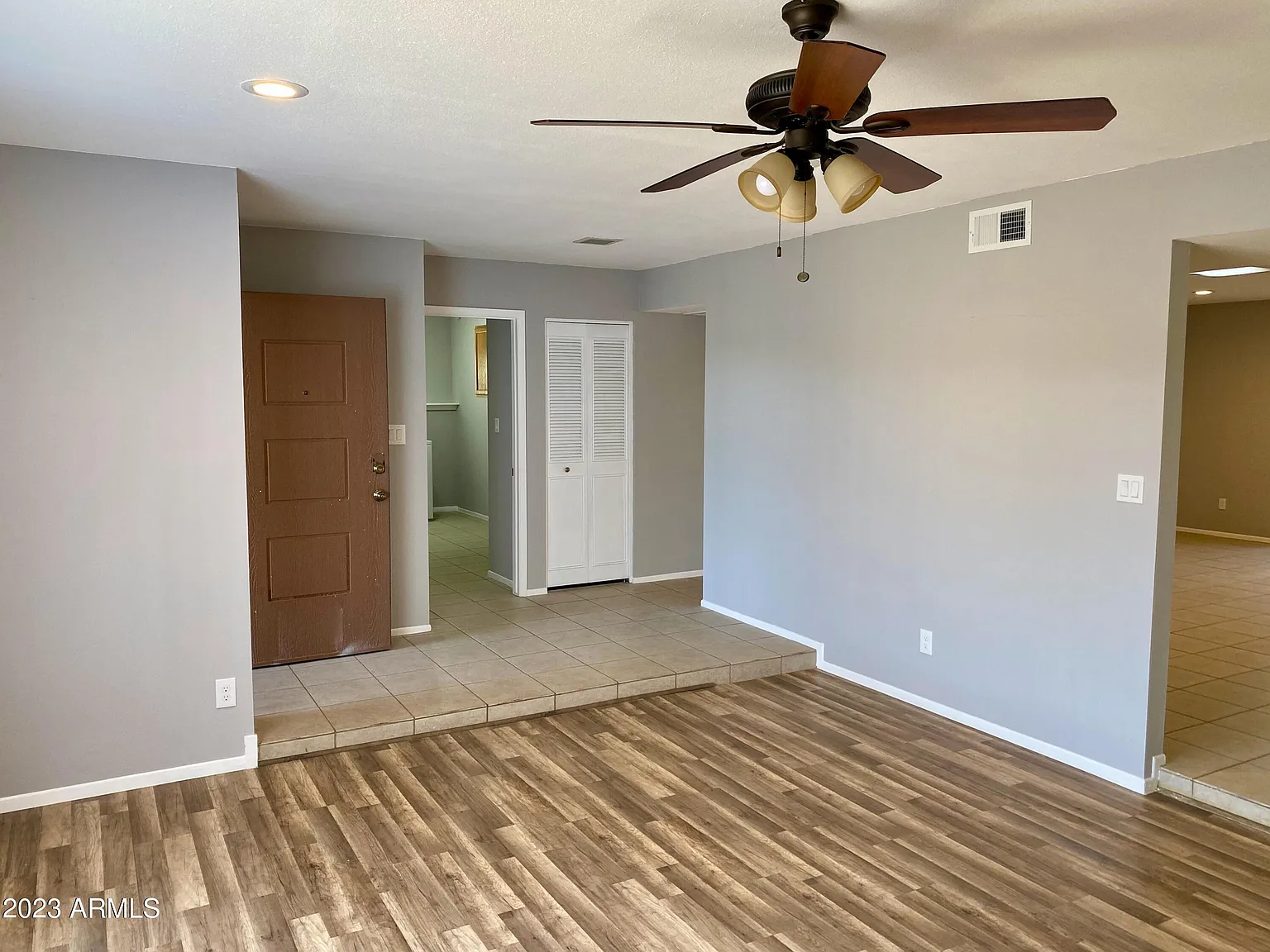 3 bed, 2.0 bath, 1852 sqft, $2,100 — Photo 3