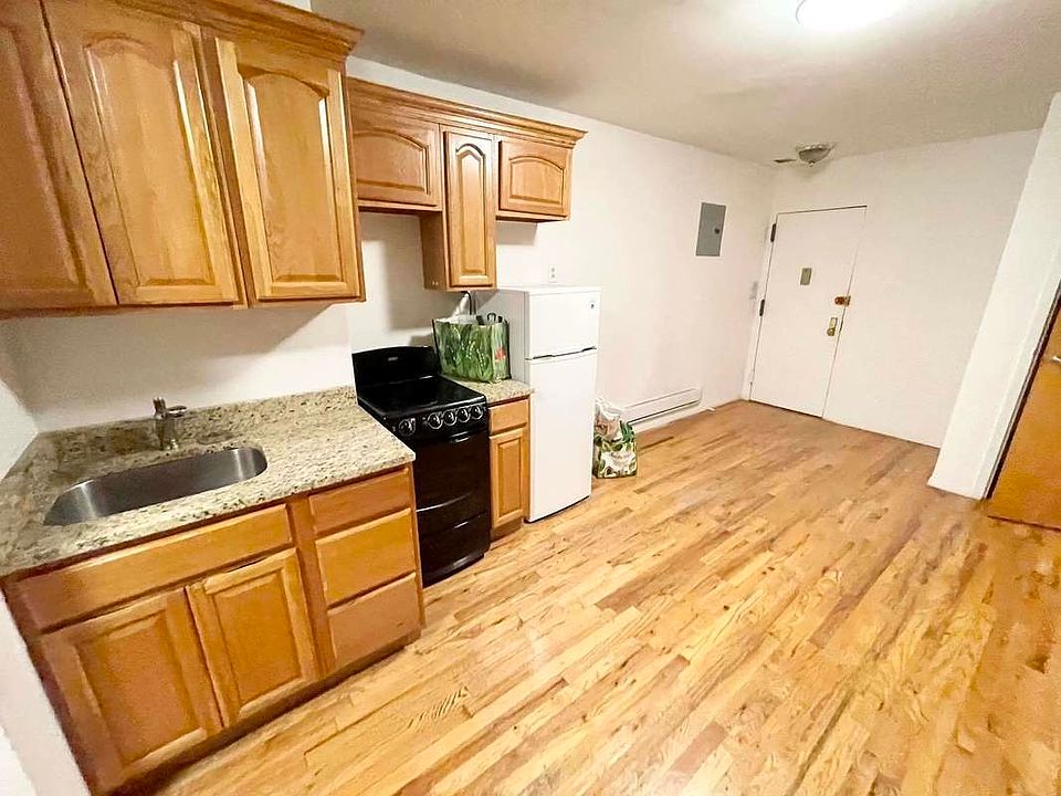2nd image of 73 1st Ave #1B