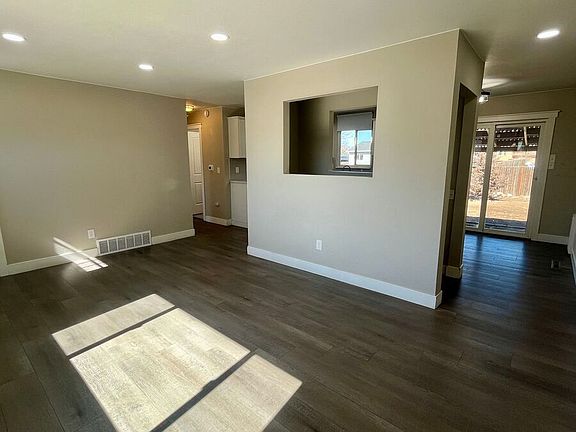 5th image of 3440 Colony Hills Rd