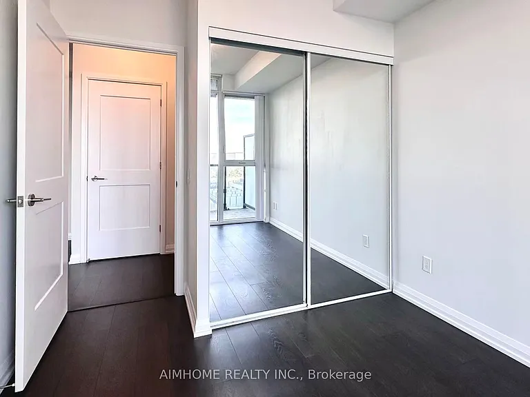 7895 Jane St #601 — Photo 11