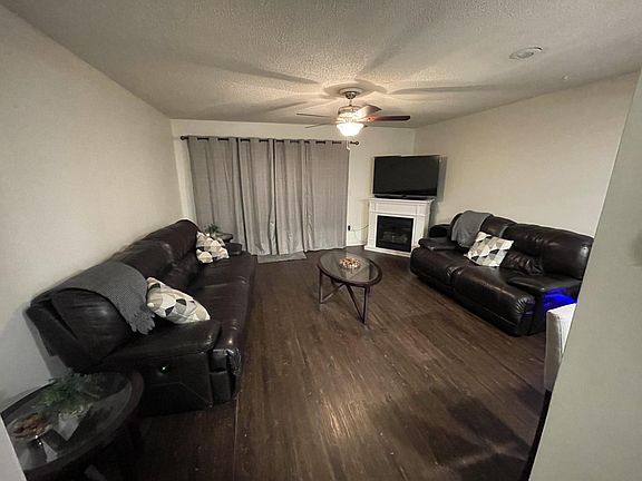 4th image of 1859 Ridgebury Dr #45B