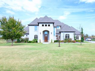 7031 N Scissortail Ct, Owasso, OK 74055