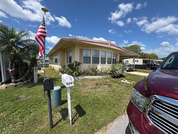 2nd image of 5641 Paradise Dr