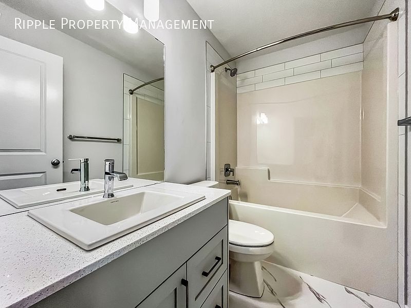 Edmonton Apartment for rent - 3 Bedrooms — photo 10