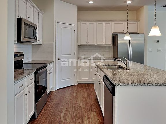 3rd image of 245 Lake Vista Dr