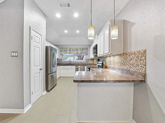 3rd image of 4907 E Pagewick Dr