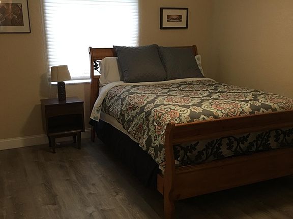 5th image of 2720 Hidden Lake Blvd Unit B