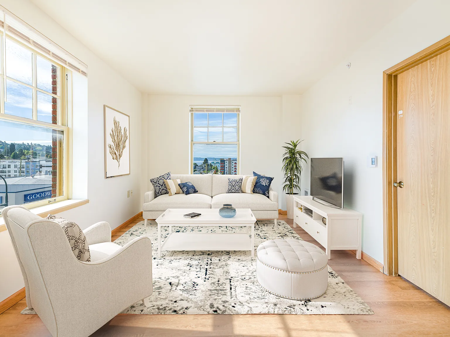 Monte Cristo Hotel Apartments — Photo 4