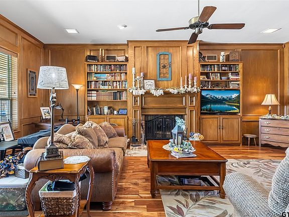 4th image of 412 Pipeline Rd