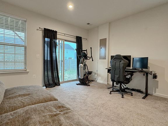 5th image of 10111 Futbol Ct
