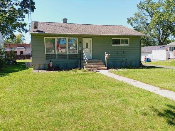 622 Woodbine St, Willard, OH 44890